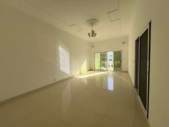 Appartement F4 à louer point E image 1
