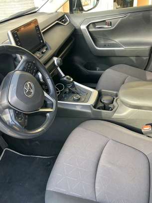 TOYOTA RAV4 2021 image 3