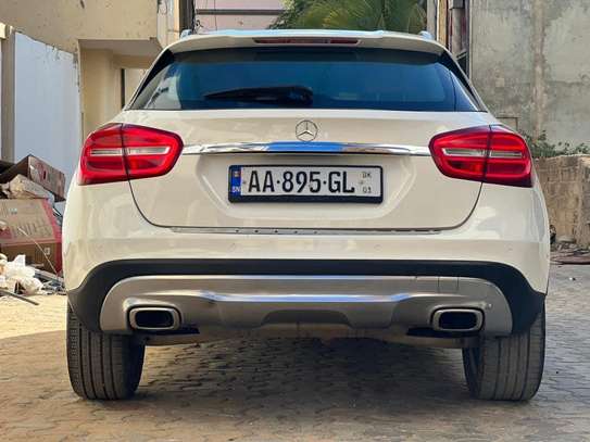 Mercedes GLA 250 image 11