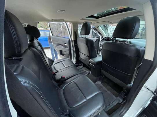 MITSUBISHI OUTLANDER 2016 image 9