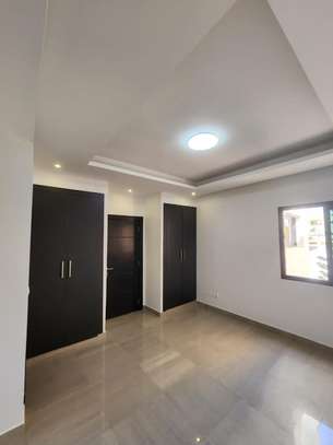 Bel appartement F4 à louer aux Mamelles image 2