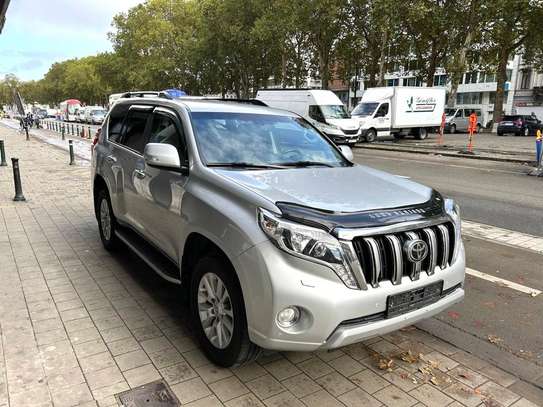 Toyota land cruiser VX image 6