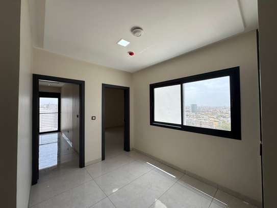 APPARTEMENT F5 - POINT E image 6