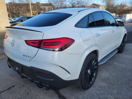 Mercedes GLE 53AMG image 9