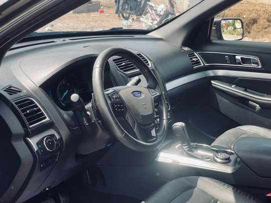 Ford Explorer XLT 2016 4Cylindres image 9