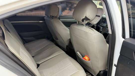 HYUNDAI ELANTRA ANNÉE 2017 image 7