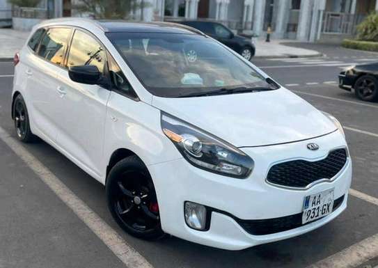 KiA rondo 2015 Automatic Essence image 3