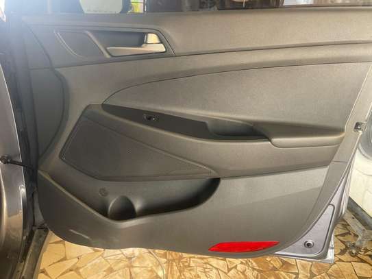 HYUNDAI TUCSON 2018 image 13