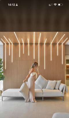 LAMBRIS ET LED MODERNES (DÉCORATION) image 5