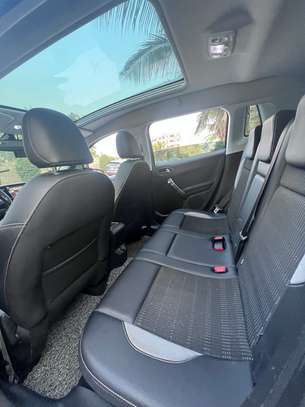 Peugeot 2008 2016  automatique diesel venant déjà dédouaner image 9