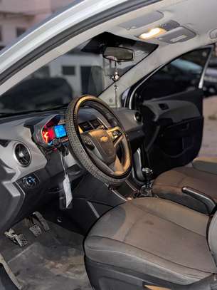 Chevrolet Aveo 2013 image 6