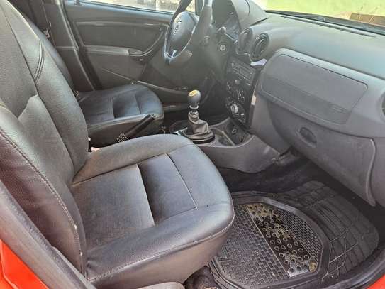 Renault DACIA 2014 image 2