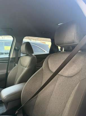 Hyundai  Santafe 5place Automatique  Année  2019 image 6