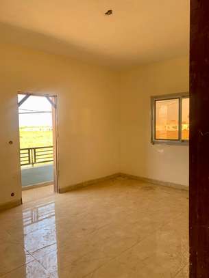 Appartement F4 à louer à la Cité CDC de Bambilor image 7