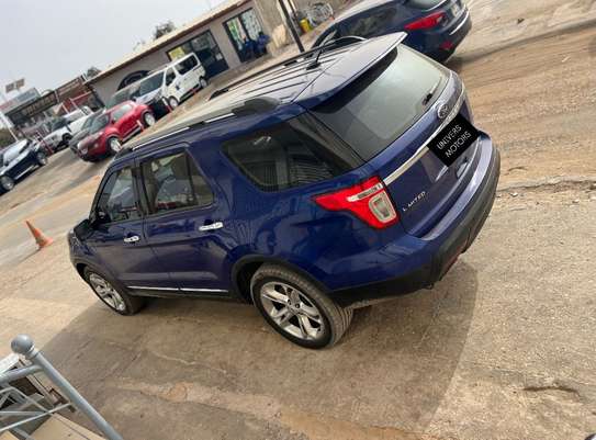 Ford explorer platinium limited image 4