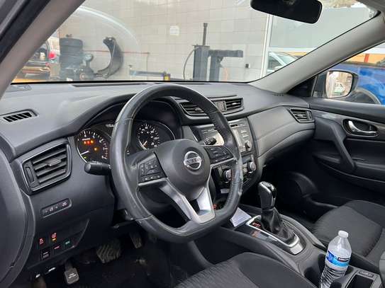 Nissan rogue image 5