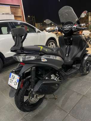 Piaggio mp3 yourban lt image 4