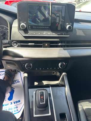 Mitsubishi Outlander image 9