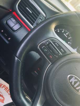 KIA K5 2016 image 15