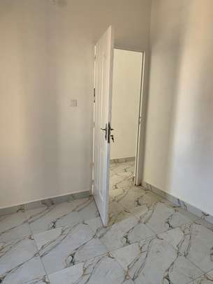 Appartement de 2ch a Sacre Coeur 3 VDN image 10