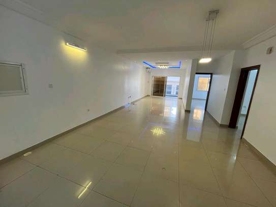 Bel appartement F4 au Virage image 2