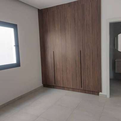 Appartement neuf à louer sur la corniche des Almadies image 3