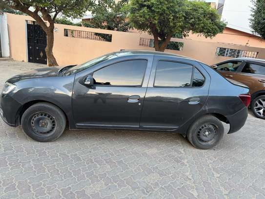 Renault symbol 2019 image 11