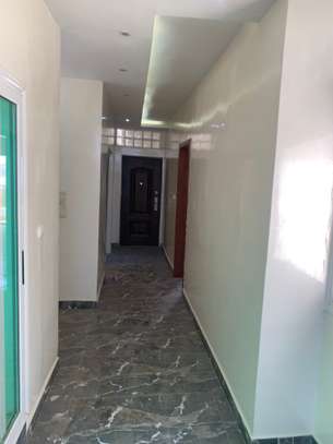 Location Duplex 4 chambres salon Batrain image 7