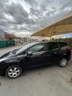 PEUGEOT 5008 2016 image 9