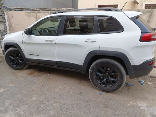 Jeep Cherokee trail Hawk image 2