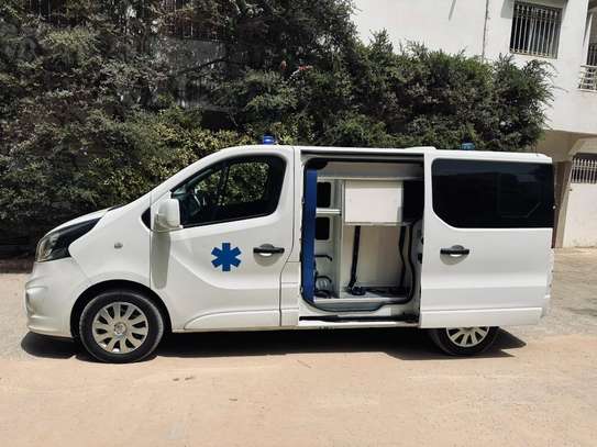 Opel ambulance 2016 image 10