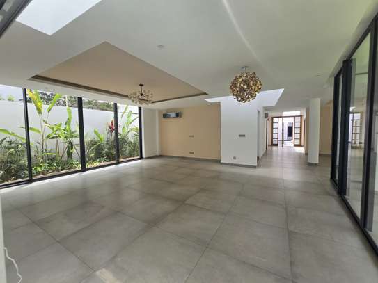 Belle villa d'architecte aux Almadies image 3