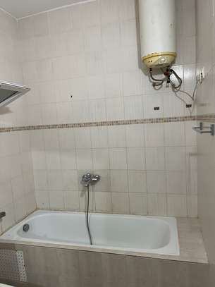 Location Appartement 4 pièces + Terrasse - Sicap Amitié 3 image 9