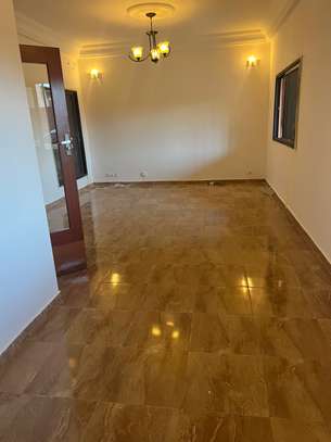 Joli appartement F3 a Ngor Almadies image 3