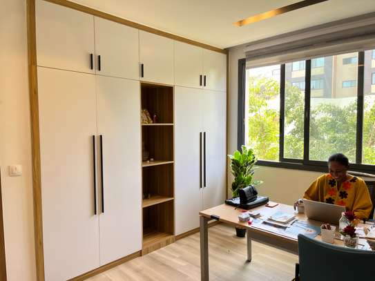 Pour habitation ou bureaux superbe 4 ch salon à Mermoz image 15