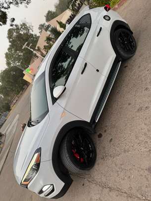 HYUNDAI TUCSON SPORT image 4