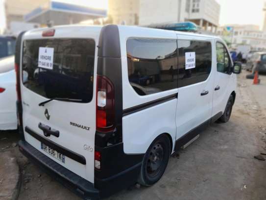 Renault trafic 2016 image 8