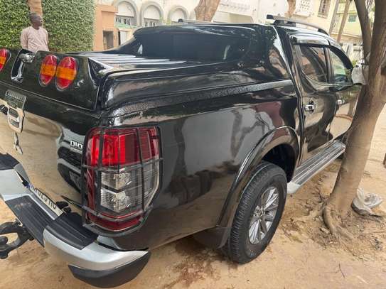 Mitsubishi L200 2017 image 4