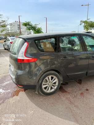 Renault Scenic 2010 image 6