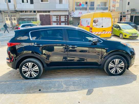 Kia sportage 2018 EX image 3