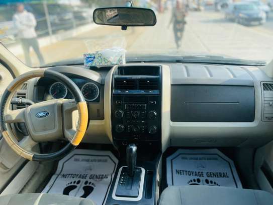 FORD ESCAPE 2012 image 9