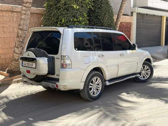 MITSUBISHI PAJERO GLS 2014 image 5