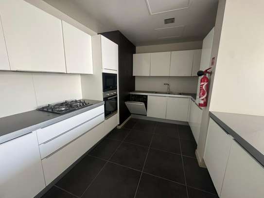 Appartement F4 à la Corniche Fann Résidence image 3
