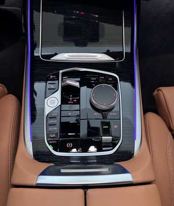 BMW X7 2024 image 4