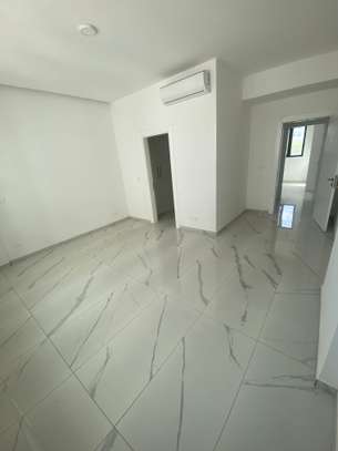 APPARTEMENT F4 NEUF HAUT STANDING POINT E image 11