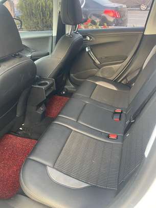 Peugeot 2008 2016 image 10