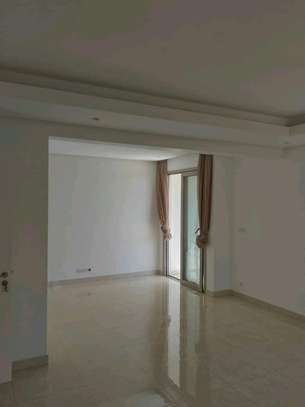 Appartement moderne avec balcon et garage sécurisé image 7