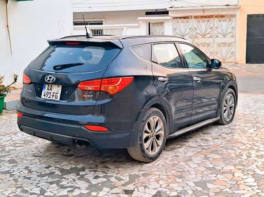 Hyundai Santa fe image 9