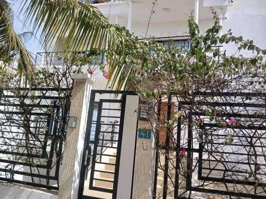 une duplex 5 chambres mermoz image 10