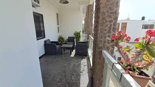 Appartement F4 à louer à Mermoz image 9
